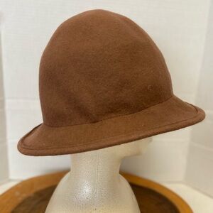Granule Brown Wool Bell Hat